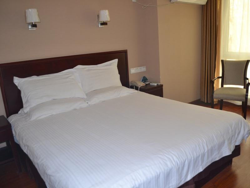 Greentree Inn Henan Luoyang Wangcheng Square Business Hotel エクステリア 写真